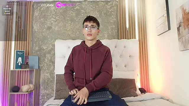 Dominik Blake online show from April 2026 07:37:02 PM