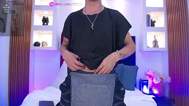 Dominik Blake online show from April 2026 07:40:01 PM