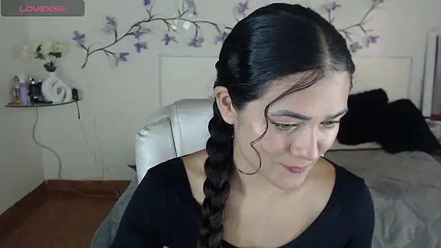 FreyaRouge online show from April 2026 02:25:01 PM