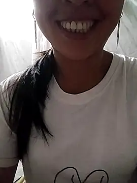 Lisa-aa online show from April 2026 02:40:02 PM