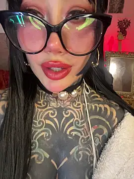 Musedreams online show from April 2026 01:27:01 AM