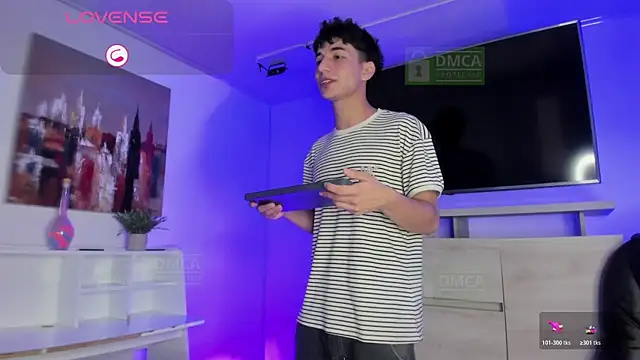 Taylor Brooks online show from April 2026 07:06:02 PM