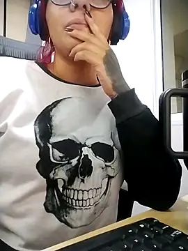 Violett Sykes online show from April 2026 01:17:02 AM