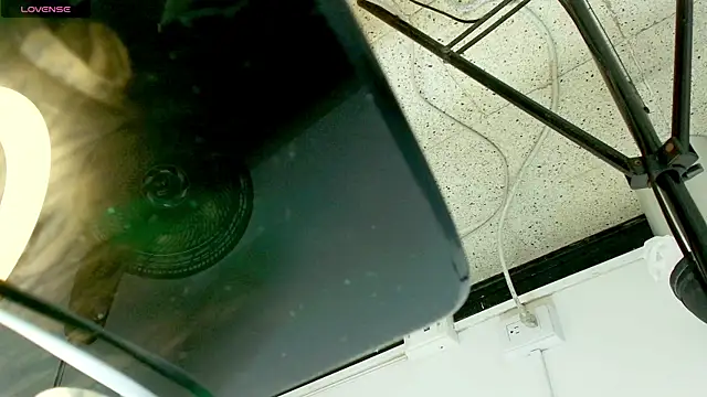 Selene  Luna online show from April 2026 01:43:02 AM