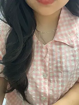 Rosecute11 online show from April 2026 03:26:01 PM