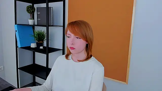 CherryCrushLove online show from April 2026 06:44:01 AM