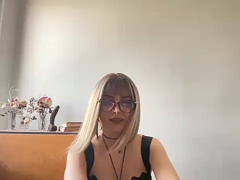 Calytrixx online show from July 2026 10:11:01 AM