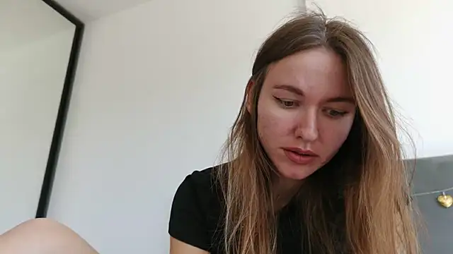 DreamyK online show from April 2026 11:48:01 AM