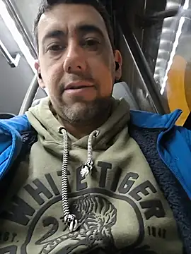Snapshot of Charlond681 chatting on May 2026 12:26:01 AM Charlond681 online show from May 2026 12:26:01 AM