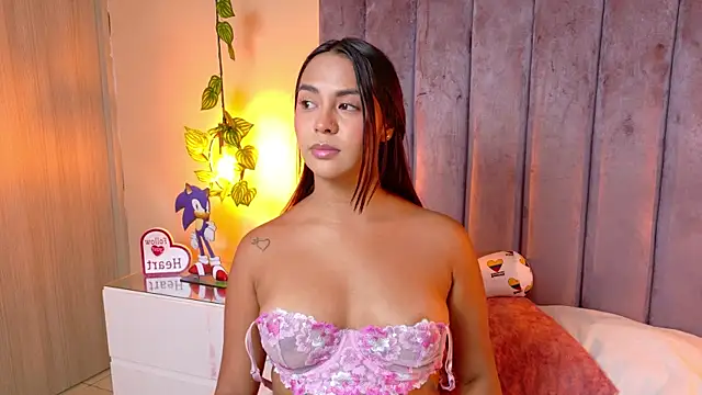 Snapshot of angelicaa_garcia chatting on July 2026 11:35:01 AM angelicaa garcia online show from July 2026 11:35:01 AM