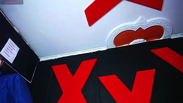 AlanFox1 online show from April 2026 01:38:01 PM