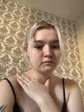 KimCarr online show from April 2026 01:41:02 PM