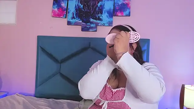 AleSweet 1 online show from April 2026 12:19:02 PM