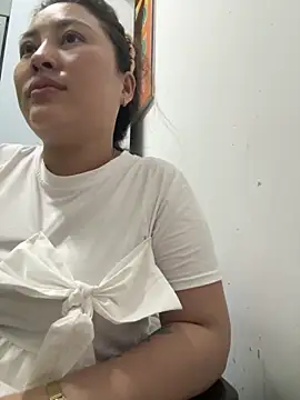 Snapshot of Lina-Naughty chatting on June 2026 03:34:02 PM Lina-Naughty online show from June 2026 03:34:02 PM