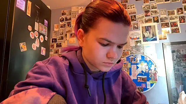 DarylLarrow online show from April 2026 04:12:02 AM