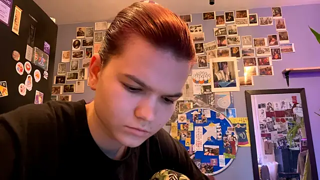 DarylLarrow online show from April 2026 04:46:02 AM