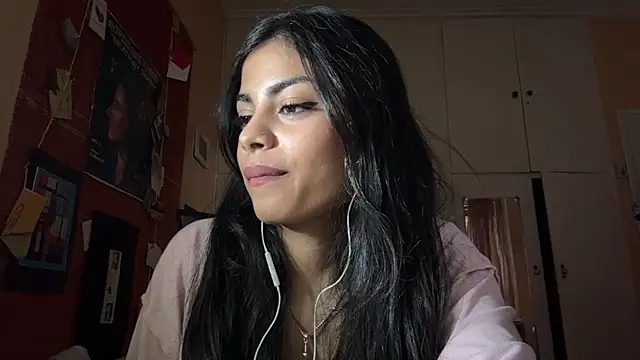 JenniRoutt online show from April 2026 04:33:02 PM