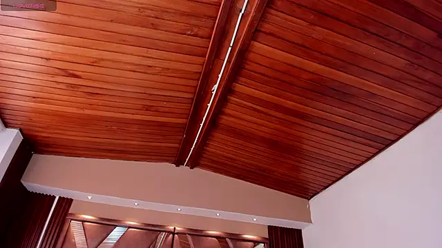 zoelins online show from April 2026 07:58:01 PM