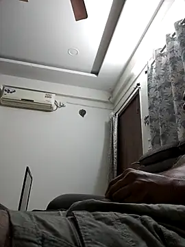 noonekinghere online show from April 2026 02:05:01 AM