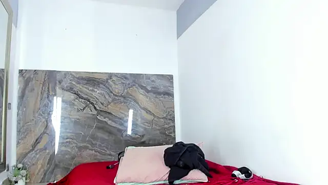 Aria skye online show from April 2026 07:58:01 PM