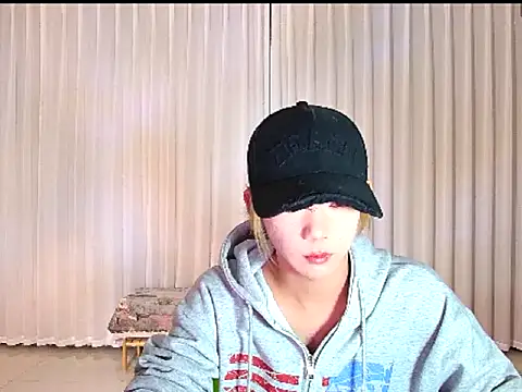 wumei-001 online show from April 2026 12:28:02 PM