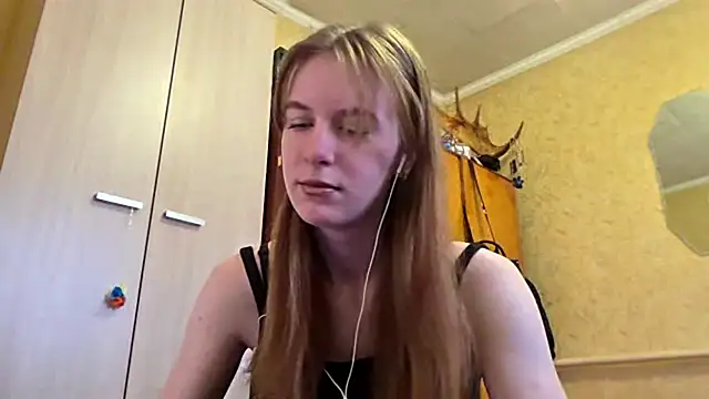 DonnaKuc online show from April 2026 06:16:02 AM