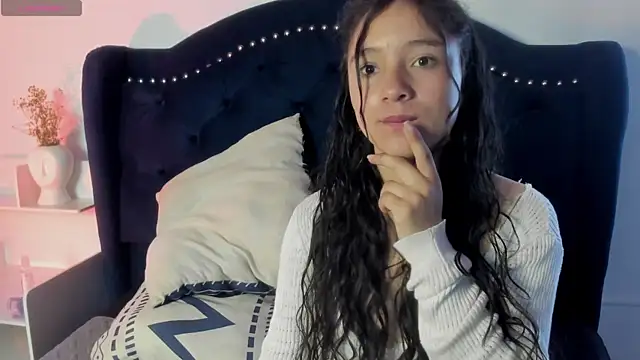 Honney Bunny18 online show from April 2026 02:36:02 PM