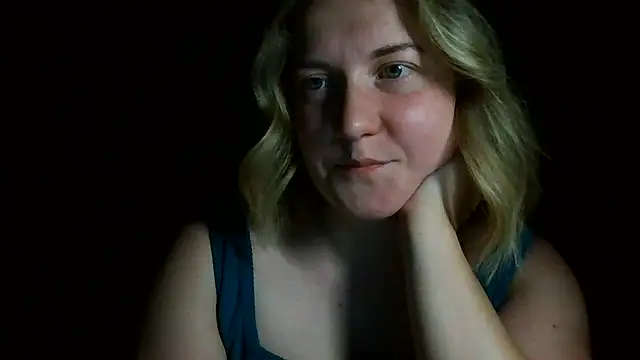 TinaKittyX online show from May 2026 07:45:02 PM
