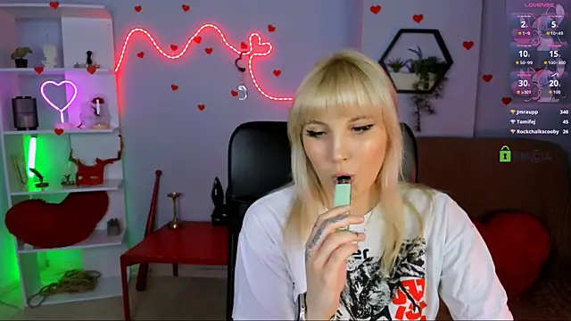 marta smith1 online show from April 2026 09:04:02 PM