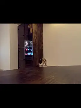 HotTemptation  online show from April 2026 07:33:01 PM