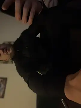 HotTemptation  online show from April 2026 07:51:01 PM