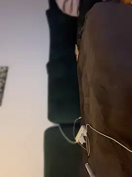 HotTemptation  online show from April 2026 07:58:01 PM