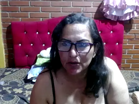 kristalmarelyn online show from June 2026 06:04:01 AM