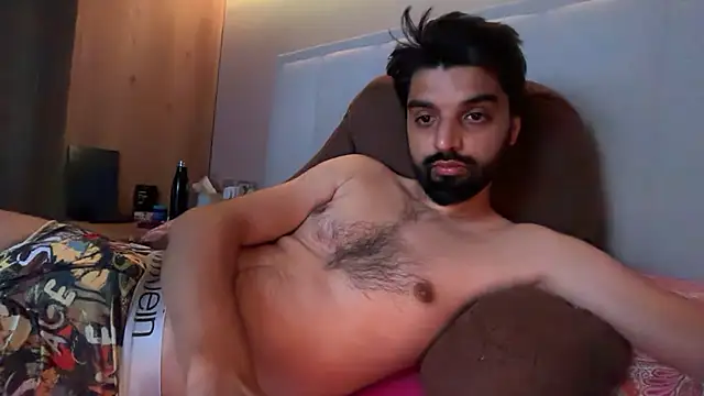Snapshot of priyxh chatting on July 2026 10:58:01 PM priyxh online show from July 2026 10:58:01 PM