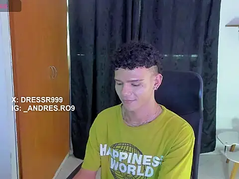 sebascuterouss online show from April 2026 07:07:02 PM