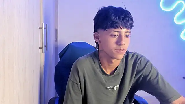 dante martinez online show from April 2026 10:13:02 PM