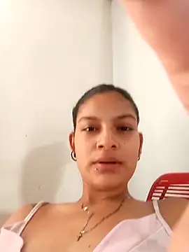 Snapshot of Lyra_Siren chatting on April 2026 02:42:01 PM Lyra Siren online show from April 2026 02:42:01 PM