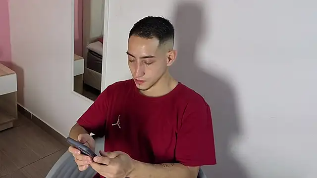 jhan vassilis online show from April 2026 03:17:02 PM