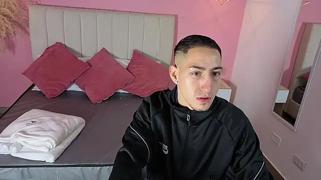 jhan vassilis online show from April 2026 10:54:02 AM