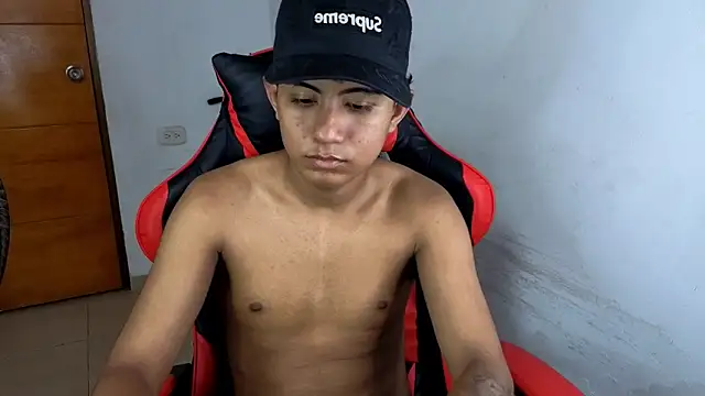 darknigthx online show from April 2026 03:26:01 AM