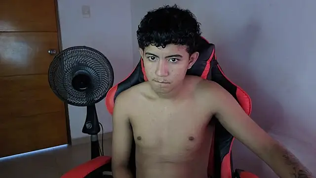 darknigthx online show from April 2026 04:50:02 PM