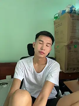 tuanhip online show from April 2026 03:24:01 AM