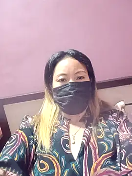 Bristy BigBoobs online show from April 2026 04:10:02 PM