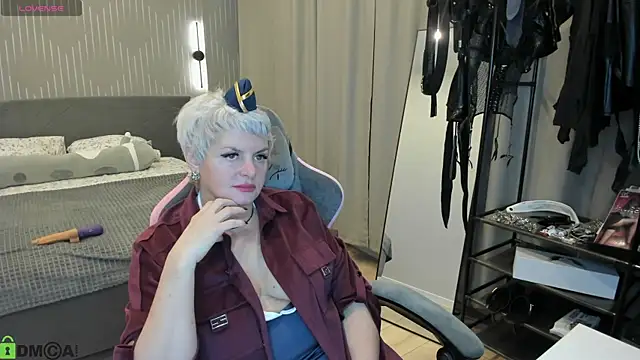 Linda Zef1r online show from April 2026 01:20:02 AM