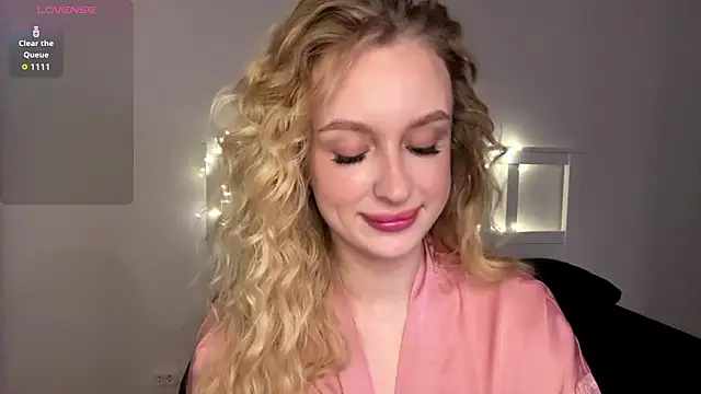 ReginaJoyy online show from April 2026 05:52:01 AM