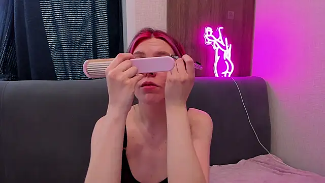 Marie Reyess online show from April 2026 05:29:01 AM