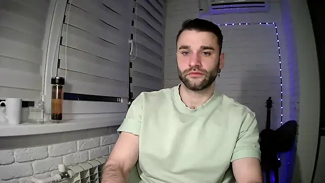 DaddySlava online show from April 2026 06:23:01 PM