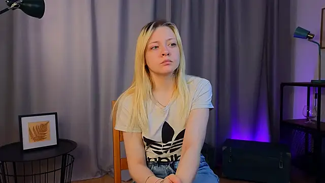 OliviaCaffery online show from April 2026 04:43:02 PM