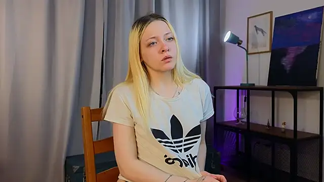 OliviaCaffery online show from April 2026 07:58:01 PM