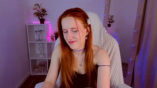 EvaBellea online show from April 2026 01:40:01 PM